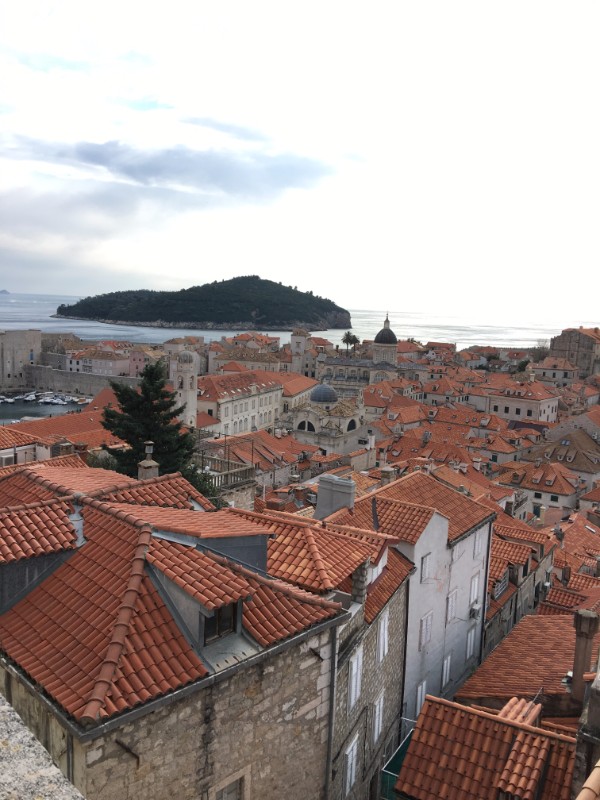 Dubrovnik_山側から海側に向けて